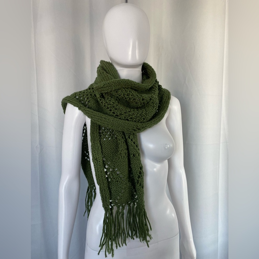 Winter Knit Green Scarf